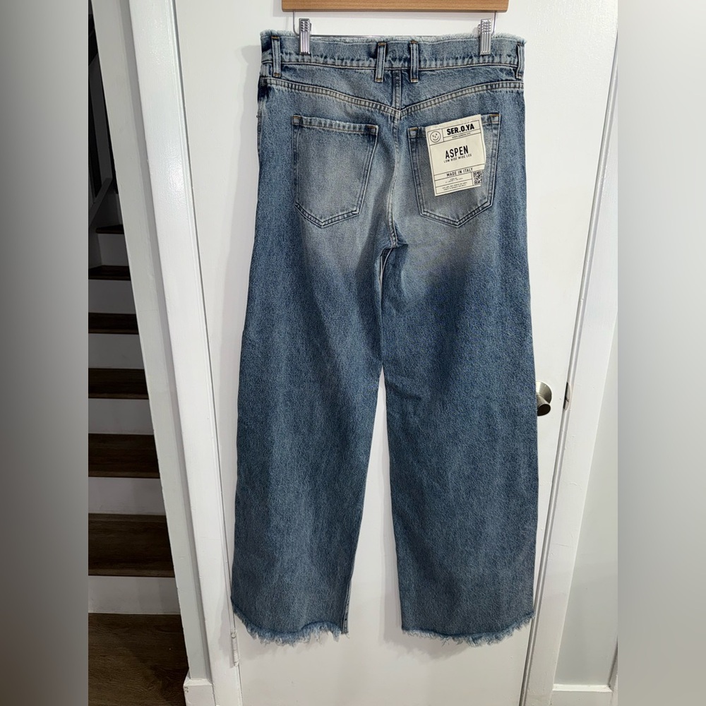 SER.O.YA Mountain Wide Leg Aspen Low Rise Jean in
Sorrentino Size 29 NWT - Picture 11 of 12